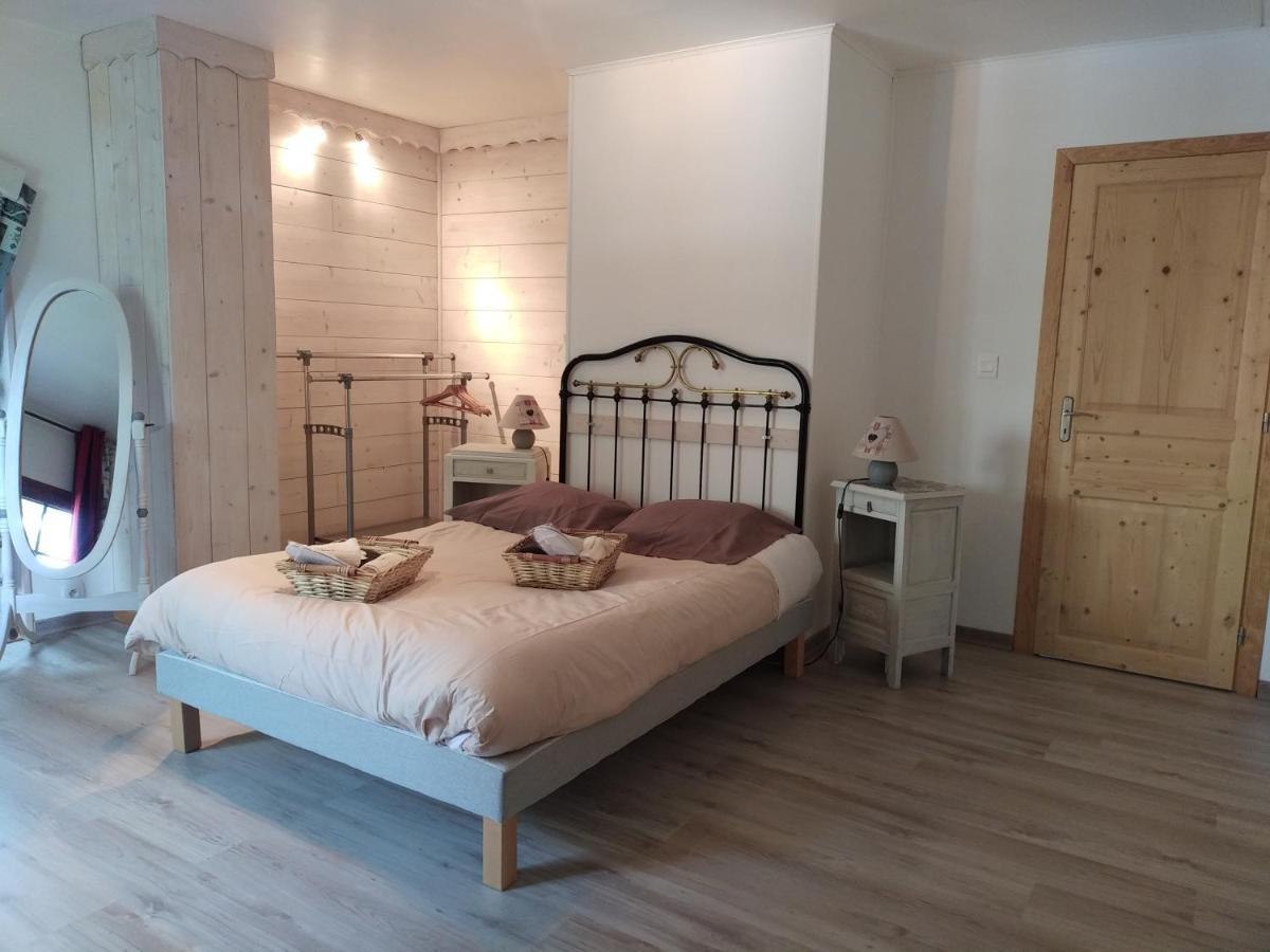La Marmotte De La Tour Bed & Breakfast Exterior photo